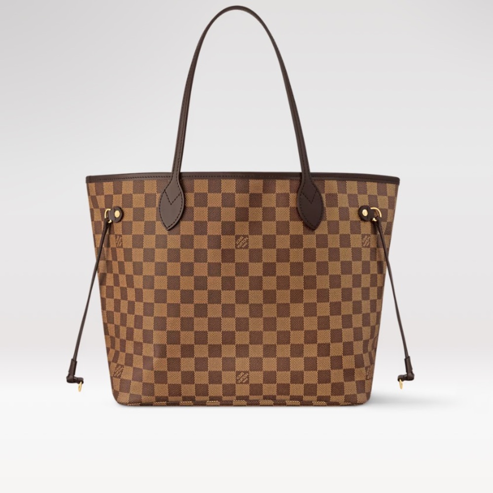 Louis Vuitton Neverfull Bag, iconic bag. Great condition must have bag.